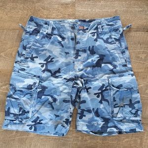 Blue Camo cargo shorts 32” L.L Bean